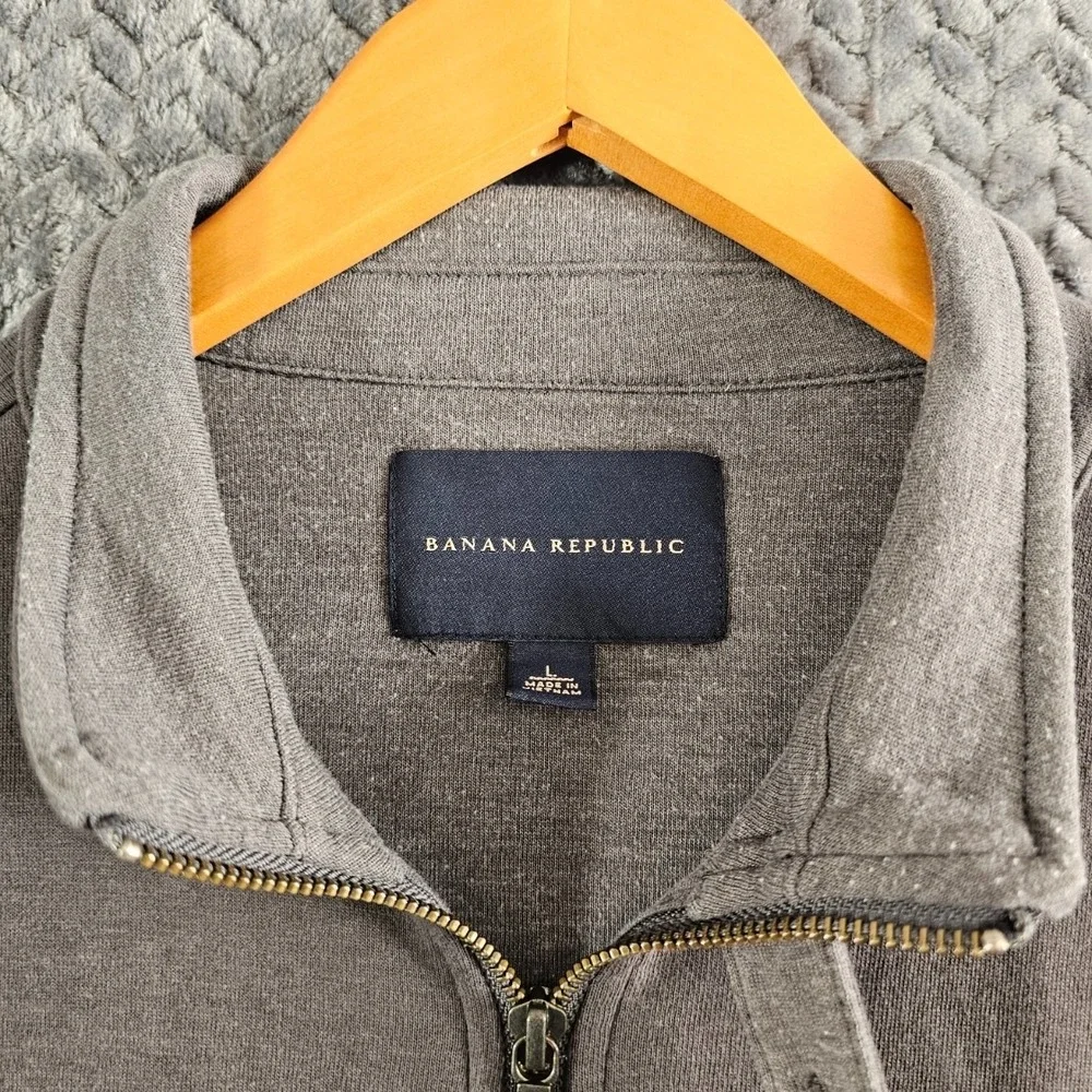 Banana Republic authentic banana